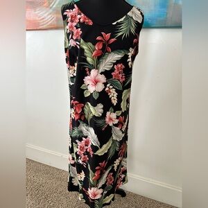 Young Hawaii Vintage Tropical Black Green Red Pink Floral Dress Made In Hawaii M